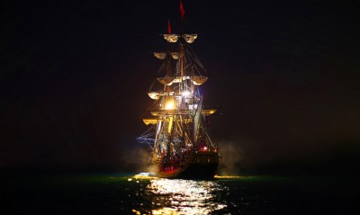 корабли ночь парусник